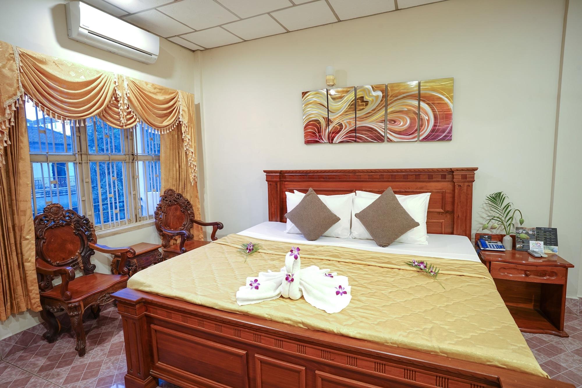 Royal Hotel Battambang Bagian luar foto