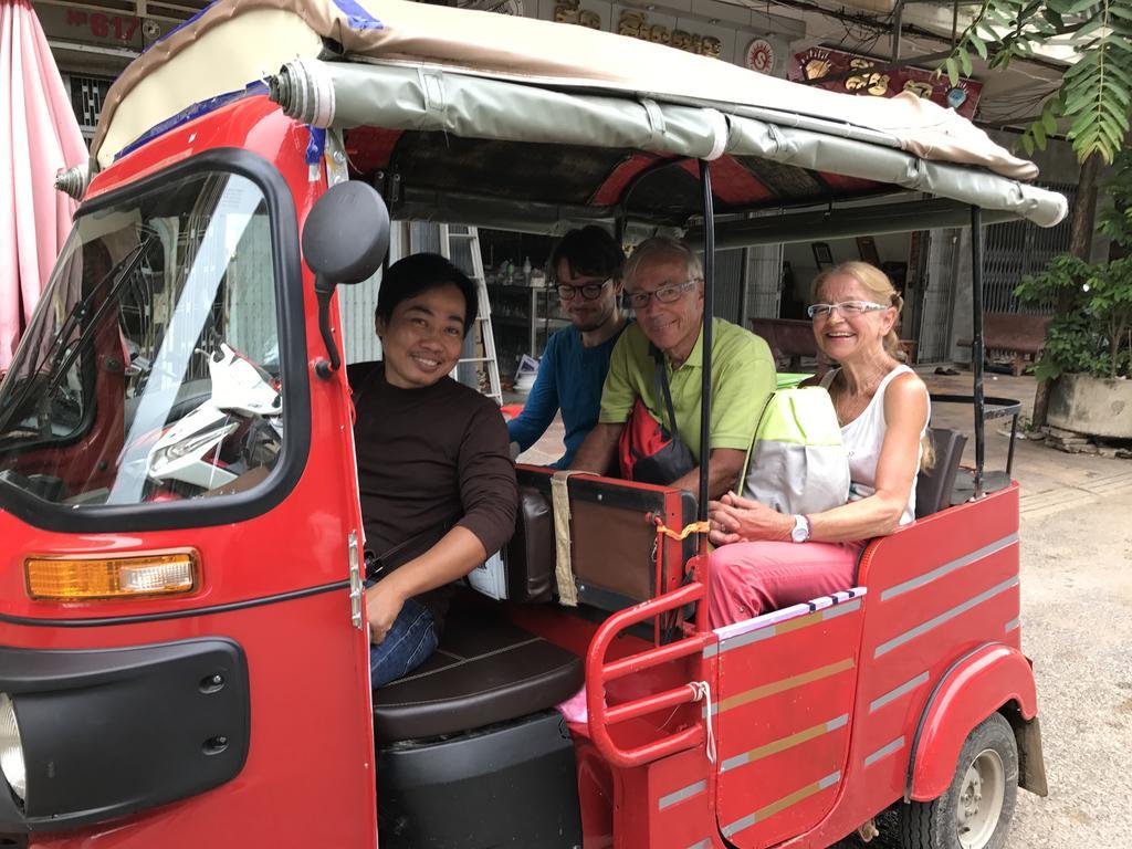 Royal Hotel Battambang Bagian luar foto