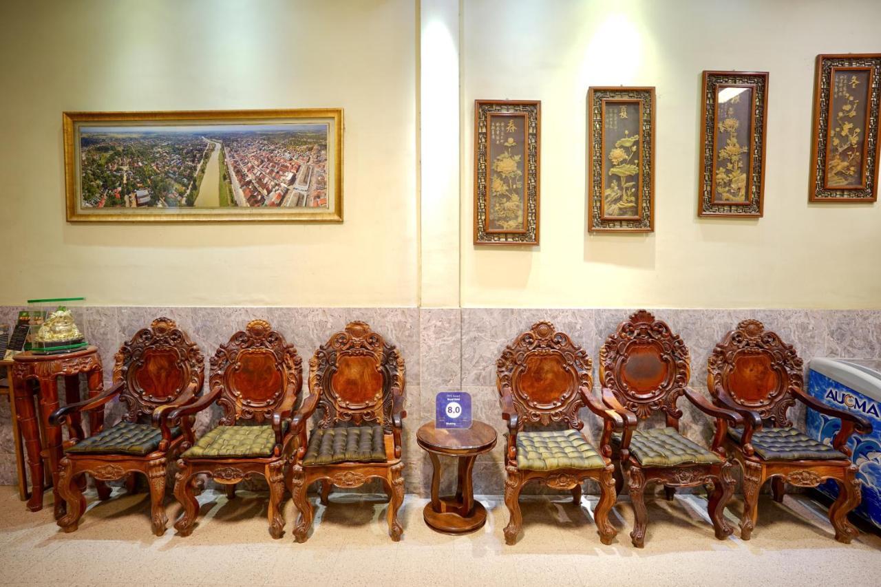 Royal Hotel Battambang Bagian luar foto