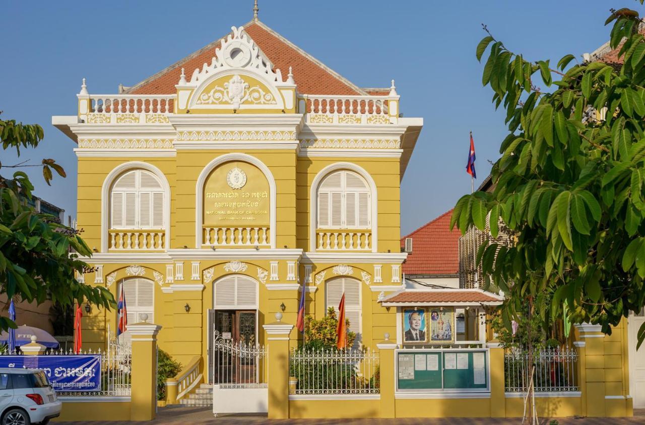 Royal Hotel Battambang Bagian luar foto